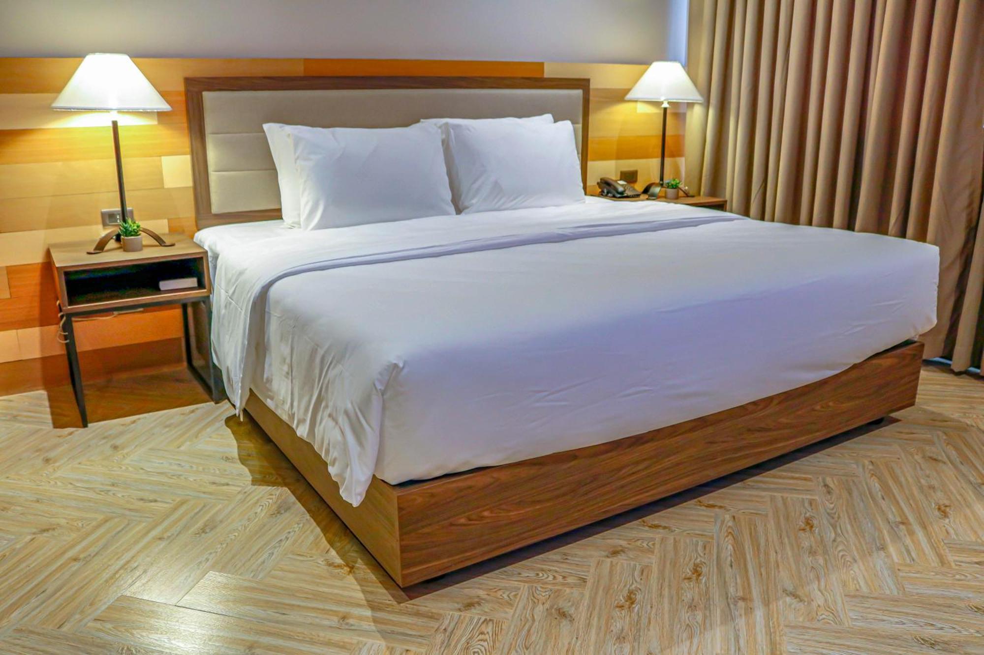Acacia Hotel Bacolod Eksteriør billede