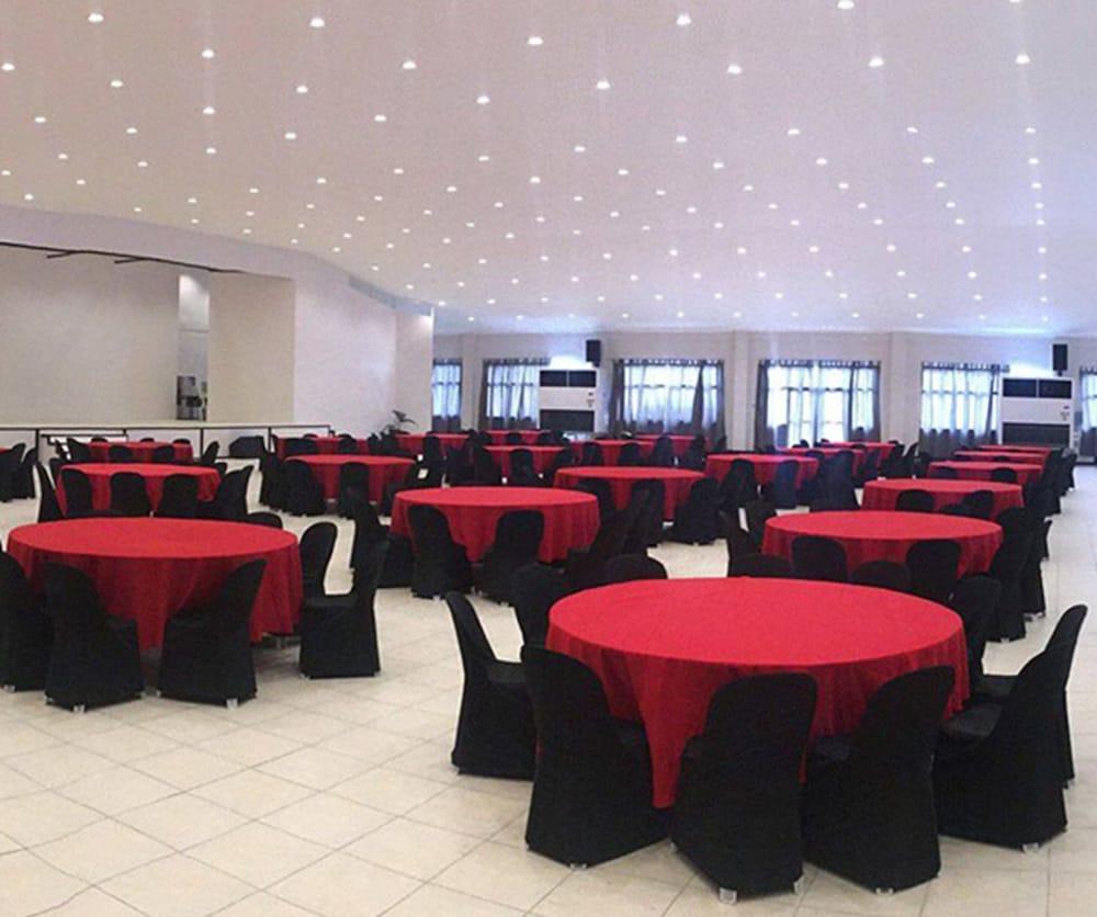 Acacia Hotel Bacolod Eksteriør billede