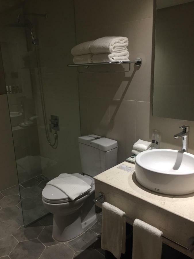 Acacia Hotel Bacolod Eksteriør billede